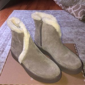 Soludos whistler cozy faux fur lined boots